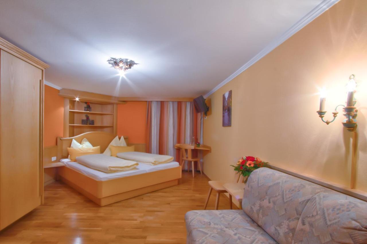 Hotel Gasthof Brueggler Radstadt Exterior foto